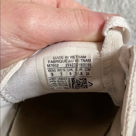 Converse - Picture 3 of 3